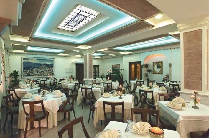 Hotel Ristorante La Siesta Pietrapaola Екстериор снимка